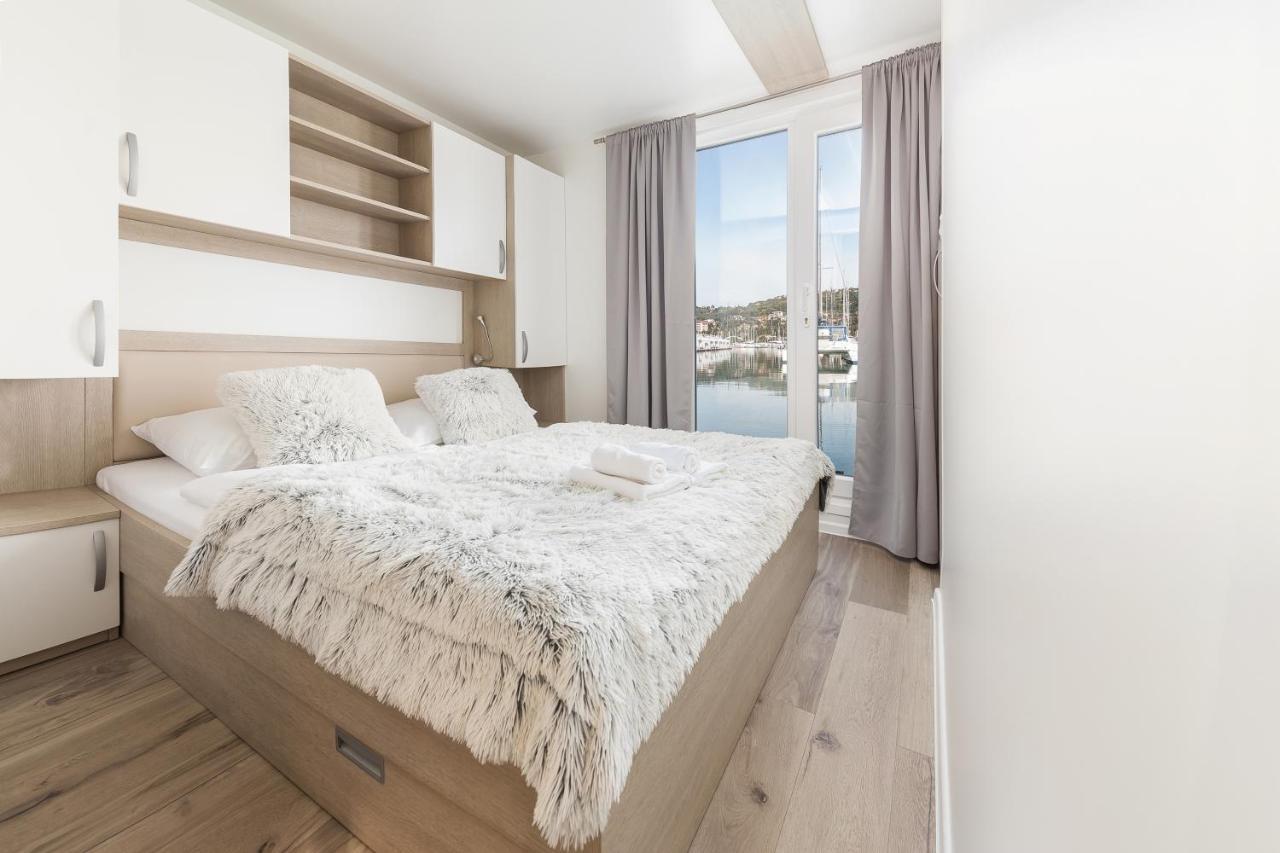 Floating Sea House Gong Apartment Portorož Exterior foto